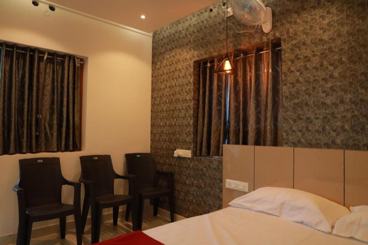 Hilltop Hotel วัลปาไร ภายนอก รูปภาพ